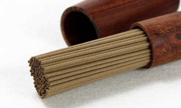 A++ Natural Vietnam Oud Incense Sticks  Eagle wood  VSI0001-LOTUS INCENSE,Oud incense supplier,Cambodian Oud,Vietnames Oud,Incense Burner